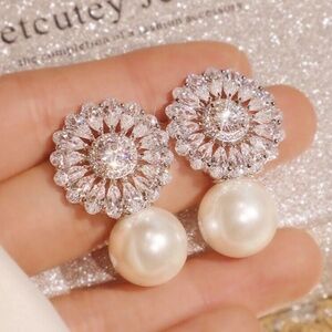 Gorgeous Pearl &Cz Crystal Cluster Drop Earrings